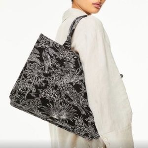 NWT Jacquard weave handbag tote black and white
